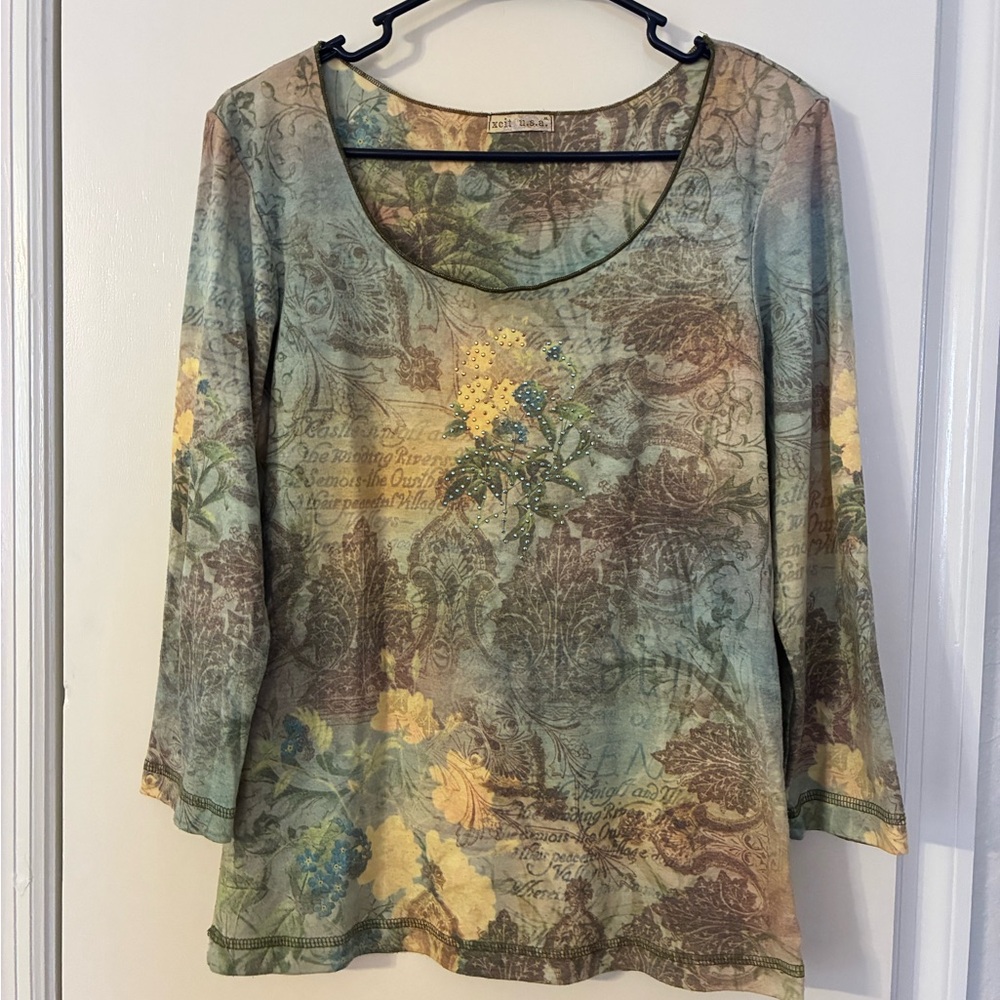 Xcit USA Women's Size XL patterned top